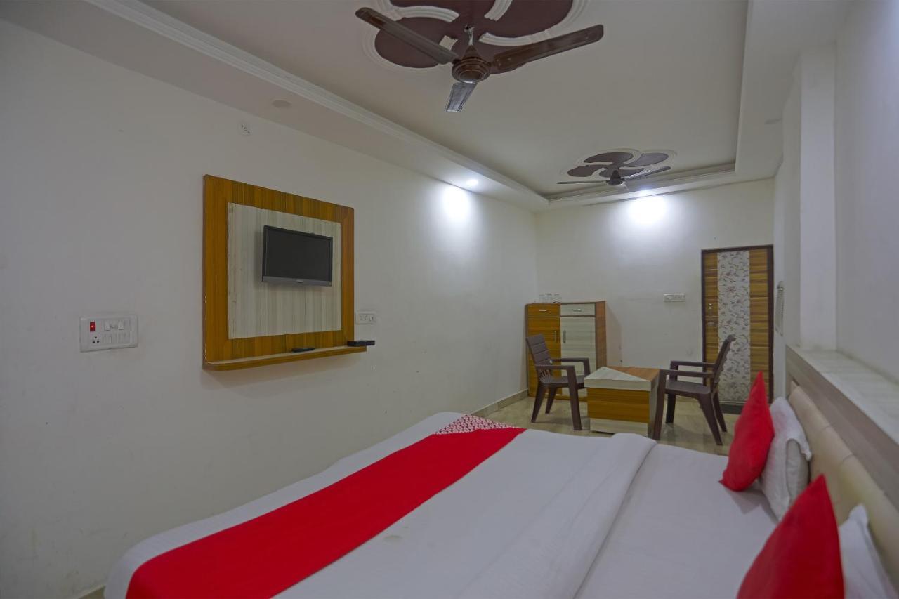 Oyo Flagship 79289 Hotel Grand Keshav Ghaziabad Zewnętrze zdjęcie