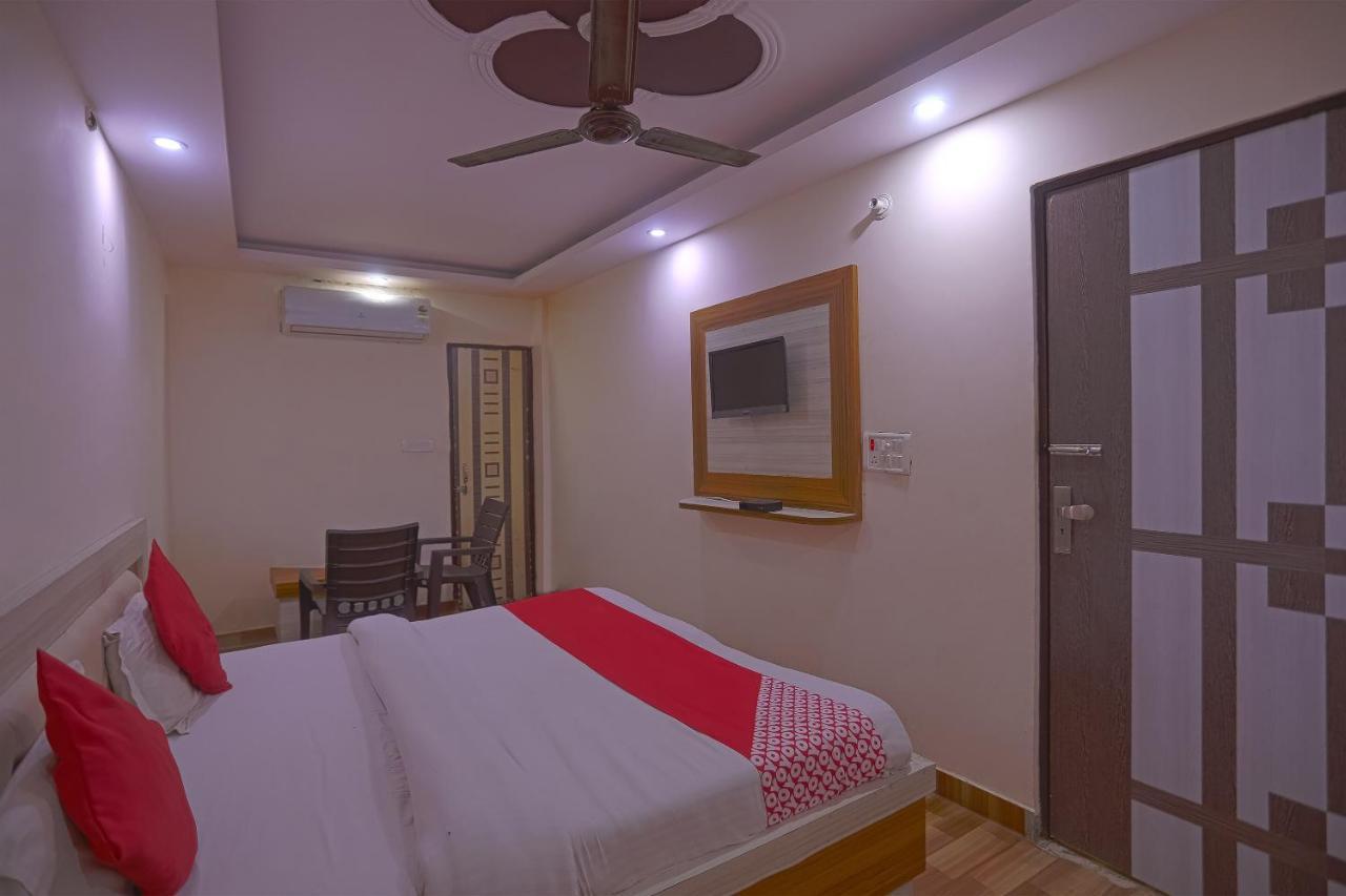 Oyo Flagship 79289 Hotel Grand Keshav Ghaziabad Zewnętrze zdjęcie