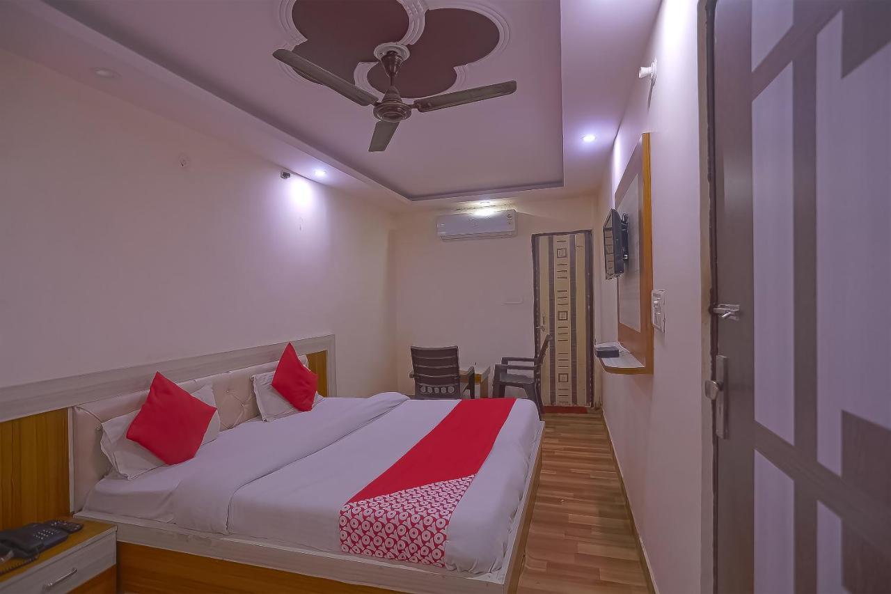 Oyo Flagship 79289 Hotel Grand Keshav Ghaziabad Zewnętrze zdjęcie