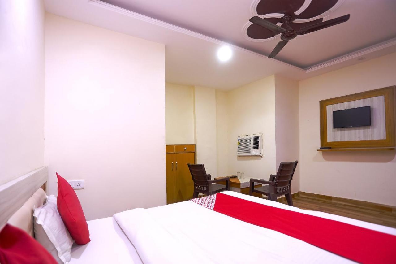 Oyo Flagship 79289 Hotel Grand Keshav Ghaziabad Zewnętrze zdjęcie
