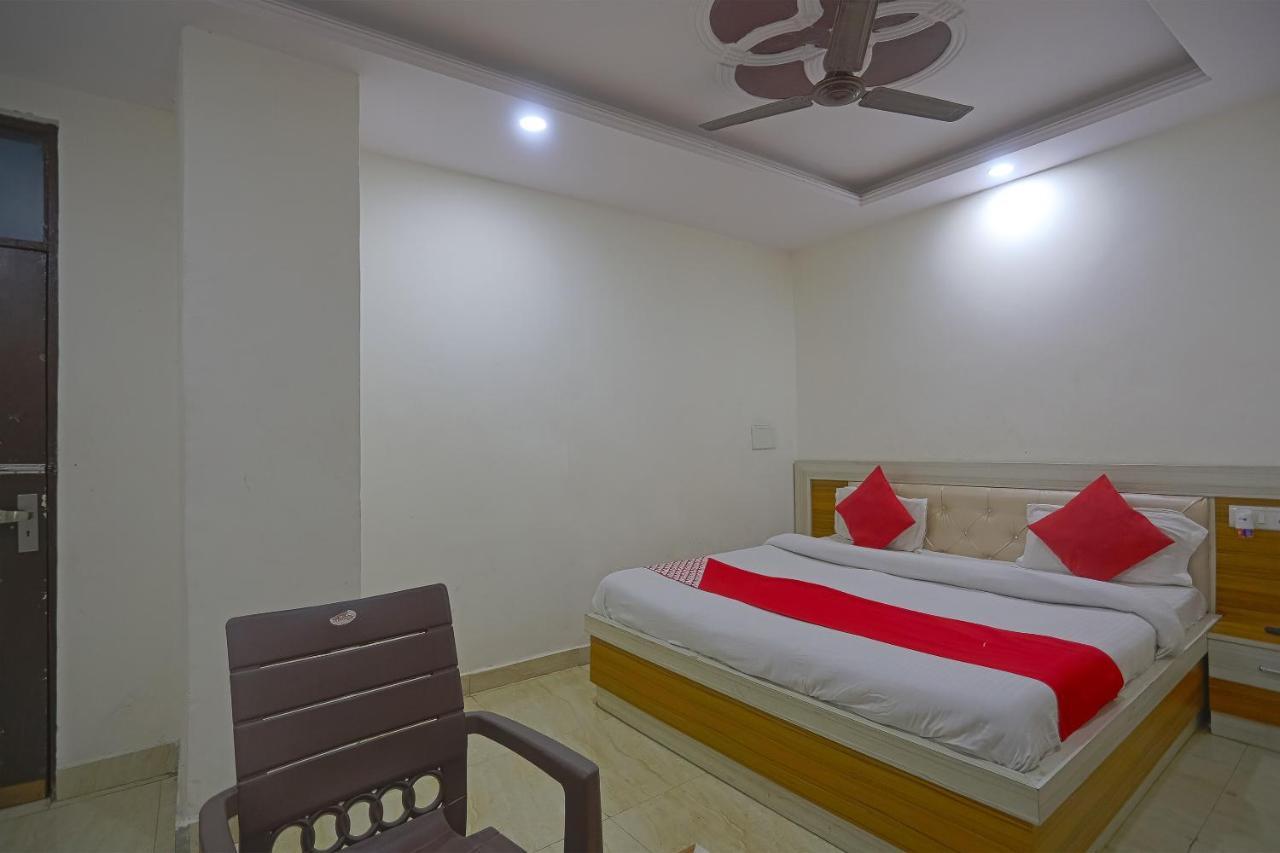 Oyo Flagship 79289 Hotel Grand Keshav Ghaziabad Zewnętrze zdjęcie
